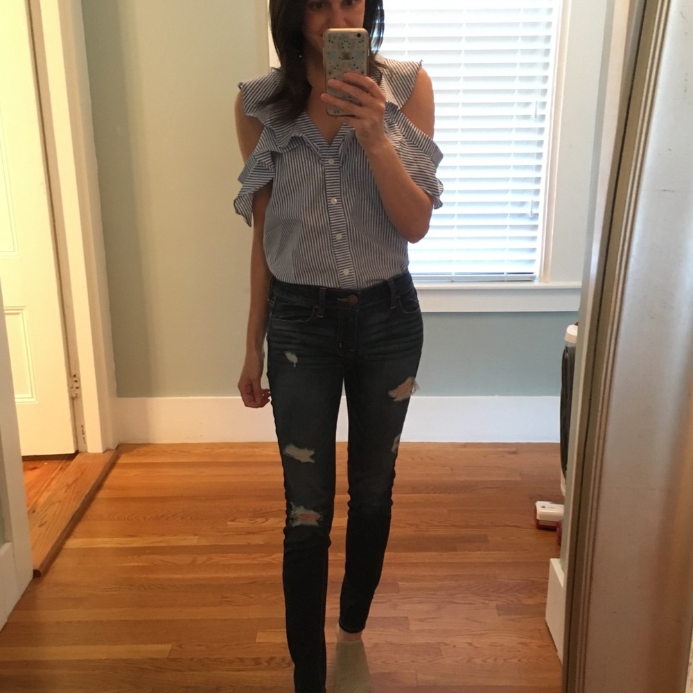 DO + BE Cold Shoulder Top